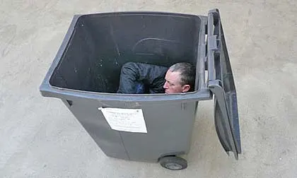 Wonkhe man in bin